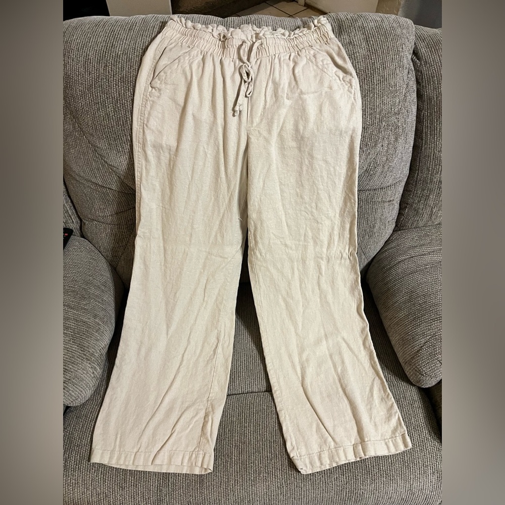 Wide leg, high waisted, elastic waistband with drawstring, linen pants